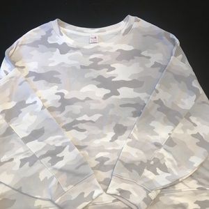 Grey and white camouflage patterned long sleeve top. Brand new, size 2X.